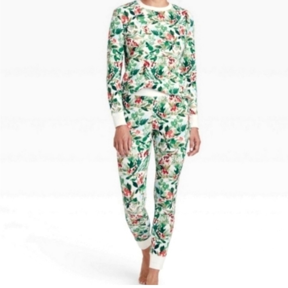 Stars Above Thermal Pajama Set Top & Pants Green